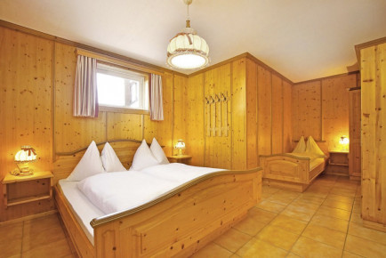 Schlafzimmer - Ferienwohnung Edelweiß, Flachau